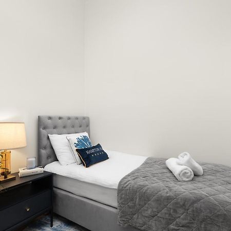 Movo Old Town Apartments วอร์ซอ ภายนอก รูปภาพ